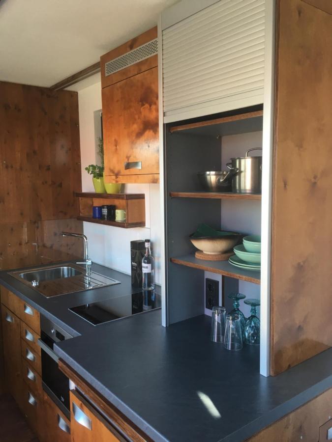 Tiny House Im Seecontainer Mit Parkplatz, Glasfaser, Netflix, Veranda Und Gehobener Ausstattung Coburg Luaran gambar