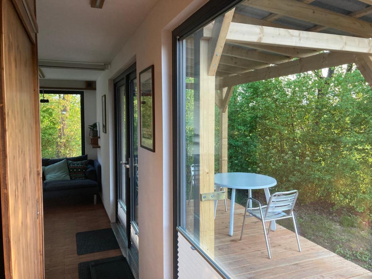 Tiny House Im Seecontainer Mit Parkplatz, Glasfaser, Netflix, Veranda Und Gehobener Ausstattung Coburg Luaran gambar