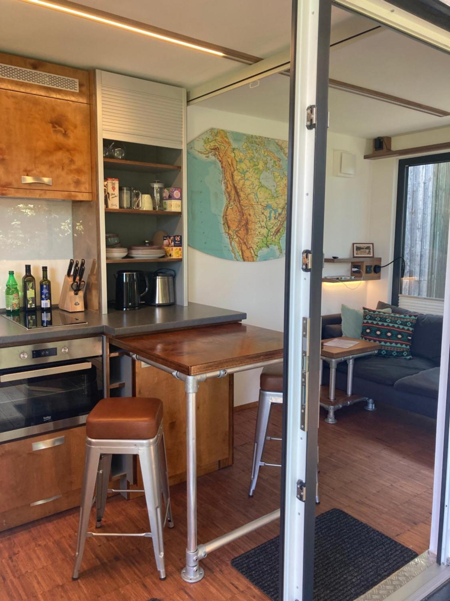 Tiny House Im Seecontainer Mit Parkplatz, Glasfaser, Netflix, Veranda Und Gehobener Ausstattung Coburg Luaran gambar