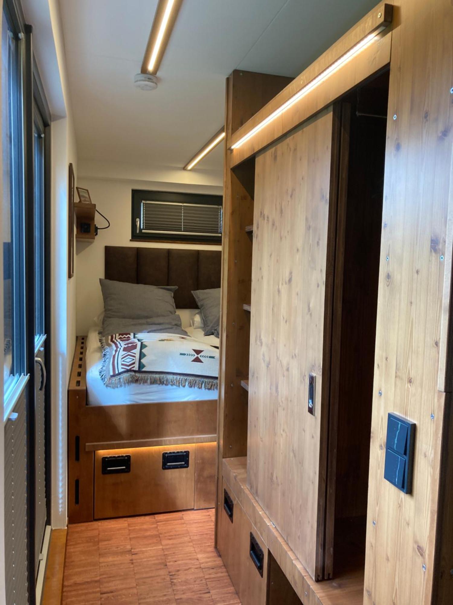 Tiny House Im Seecontainer Mit Parkplatz, Glasfaser, Netflix, Veranda Und Gehobener Ausstattung Coburg Luaran gambar